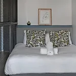 Sea Point Living With Rooftop Pool